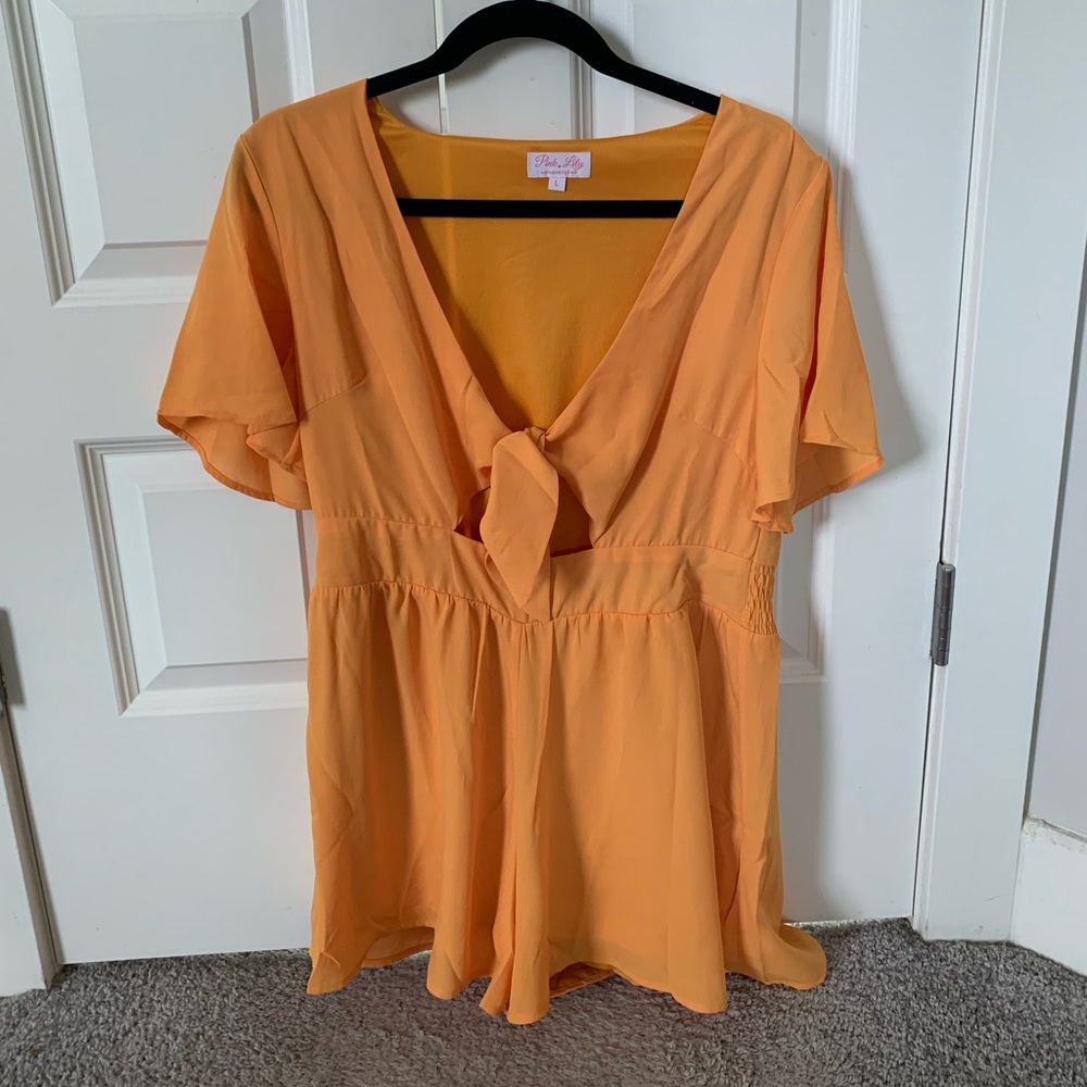 Pink Lily tie front romper NWOT size L